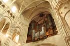 Laon_innen_orgel