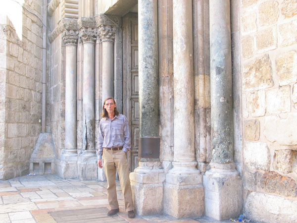 124_eingang_grabeskirche